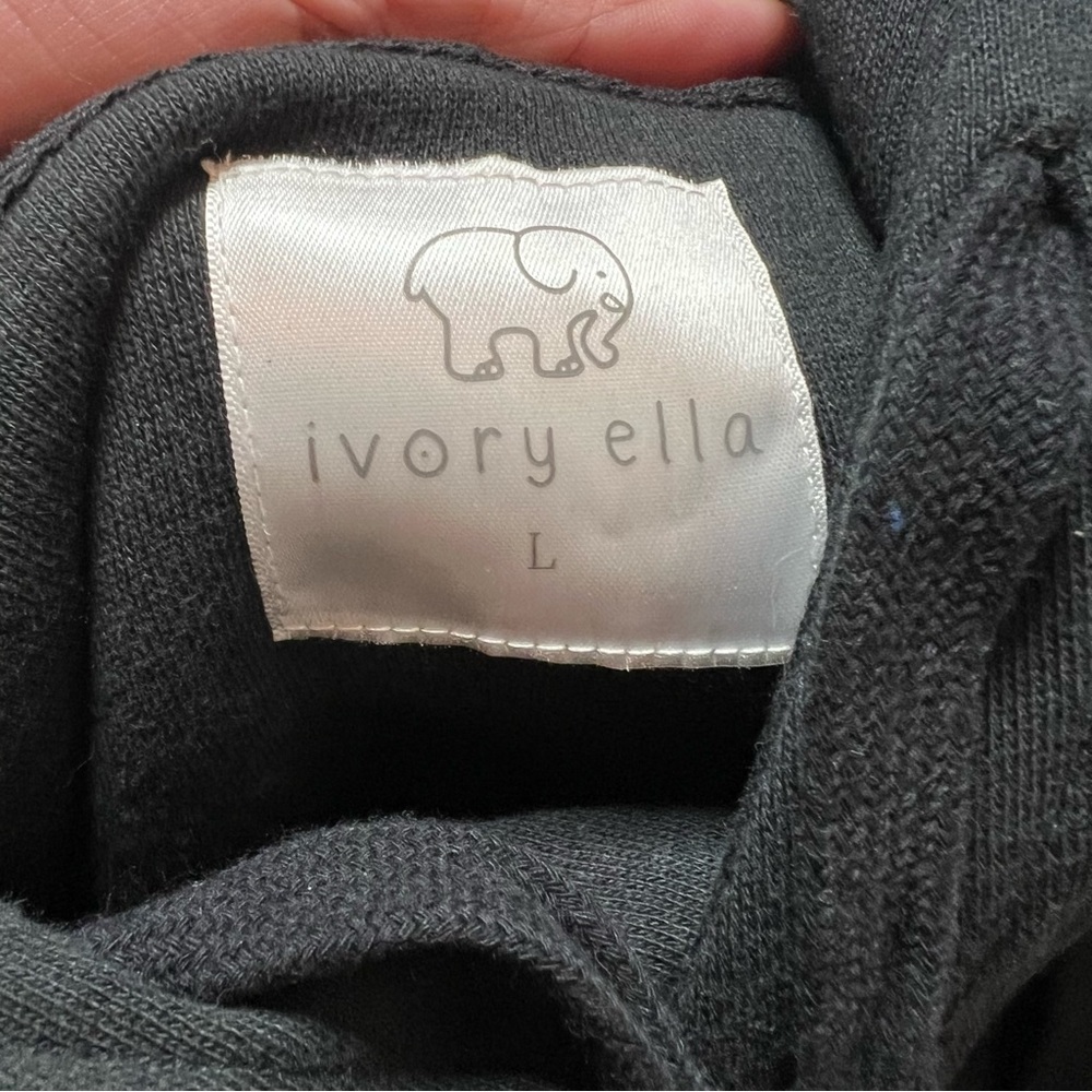 Ivory Ella NWOT black hoodie - Picture 3 of 4
